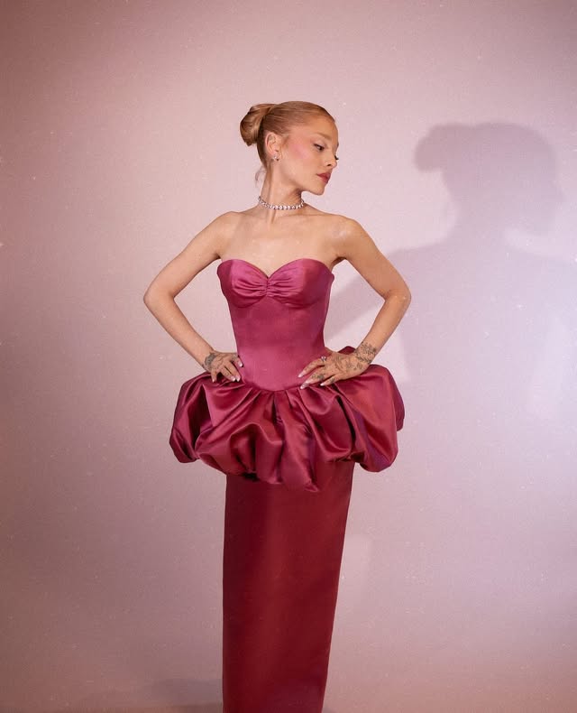 arianagrande_467112863_1204125944010543_2733977165272818552_n